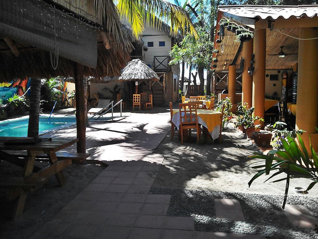 Hotel Los Cobanos Village Lodge מראה חיצוני תמונה