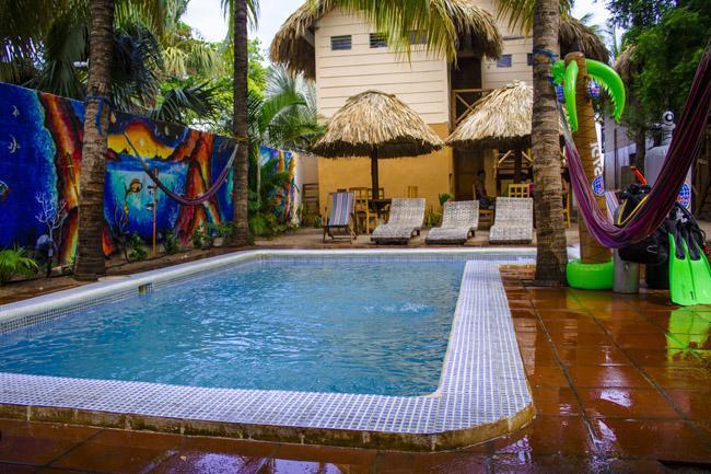 Hotel Los Cobanos Village Lodge מראה חיצוני תמונה